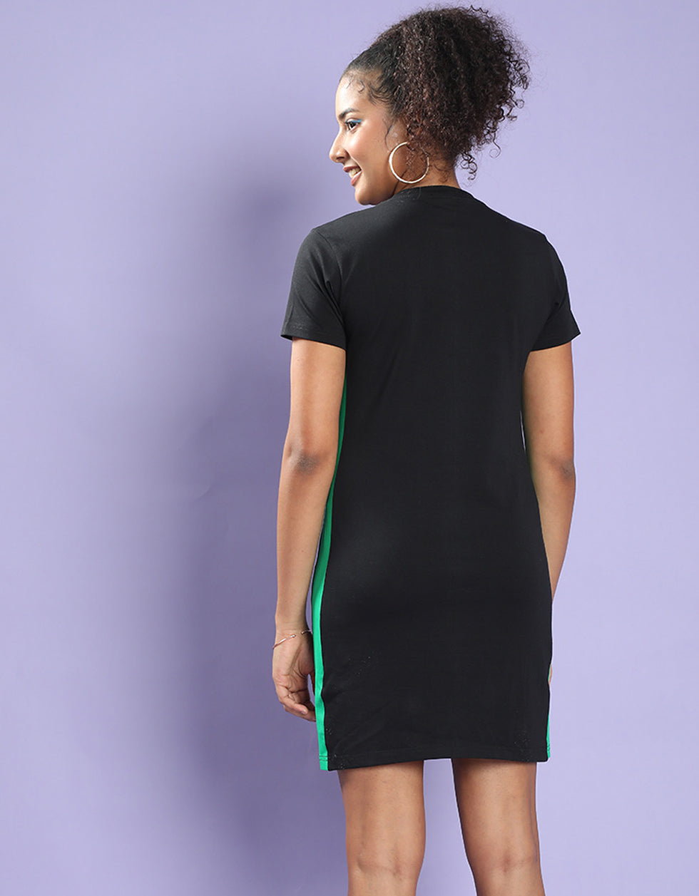 Yourself Printed Half sleeve Black Knee Length T-shirt Dress