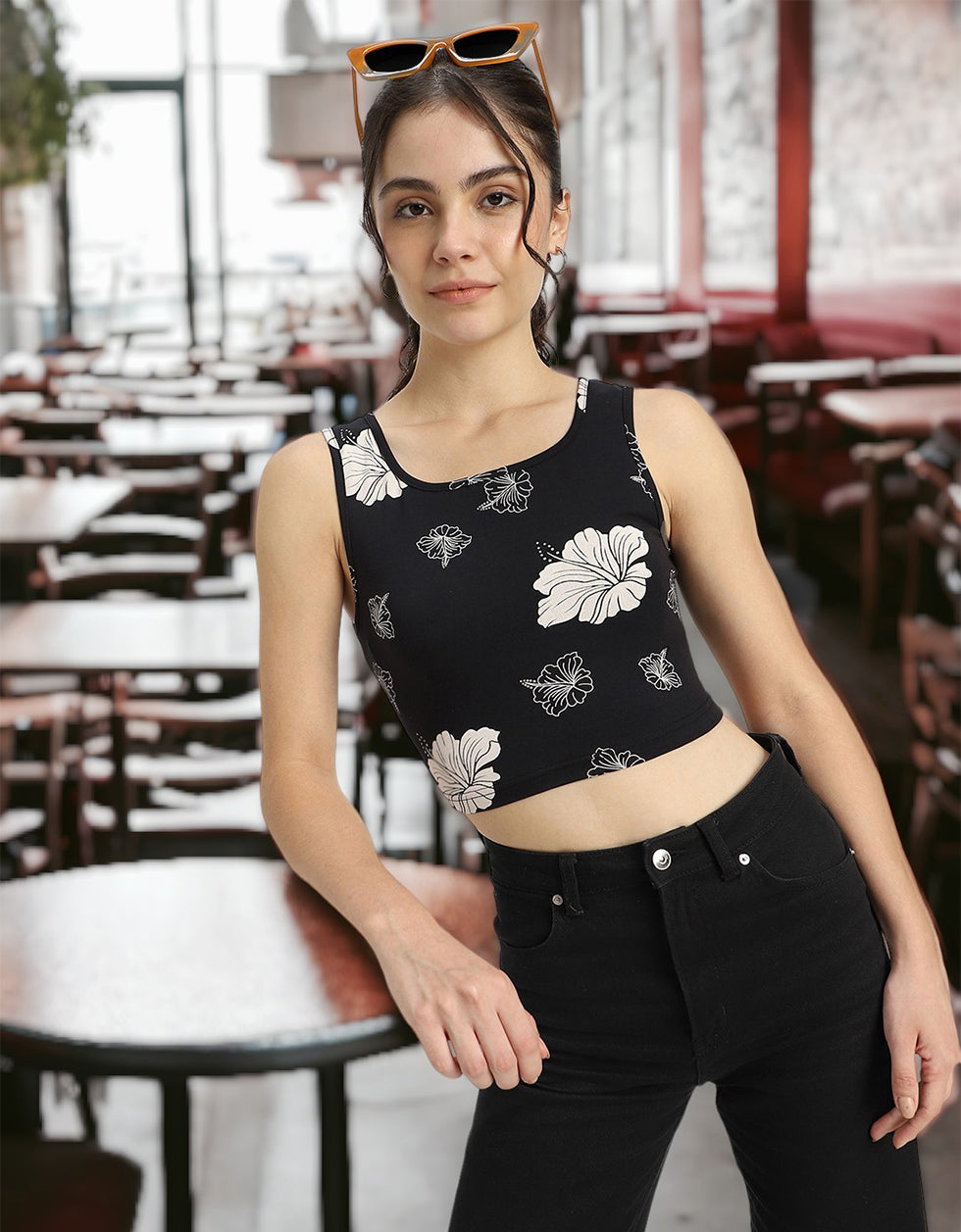 Black Floral Printed Square Neck Cropped Tank Top