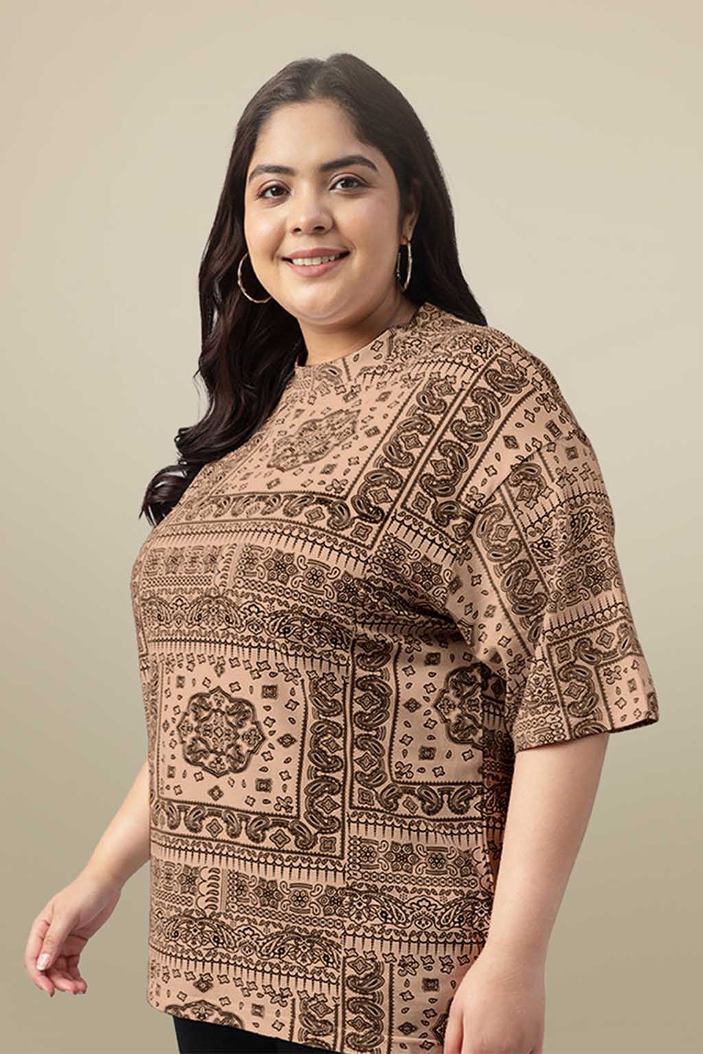 Paisley Beige Plus Size Oversized T-shirt