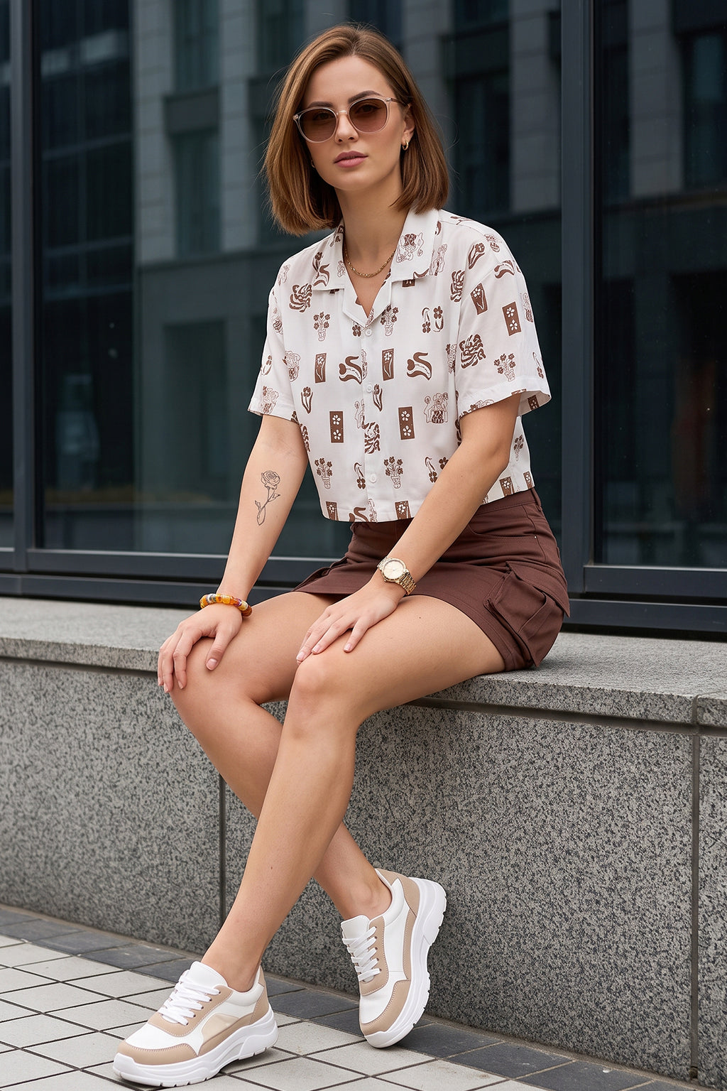 AOP Swanwhite Brown Oversized Crop Shirt