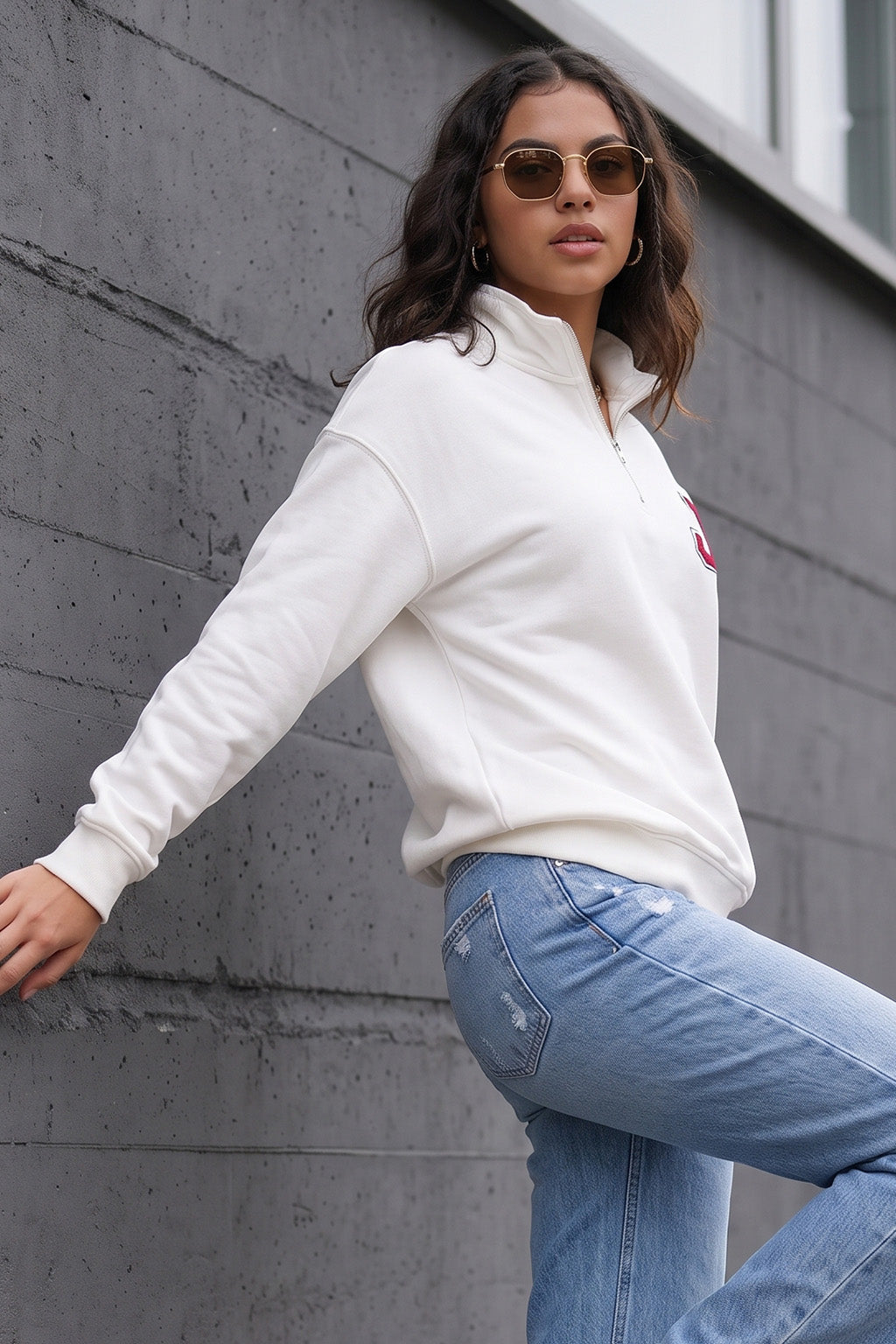 Juneberry White Oversized Printed Sweatshirt