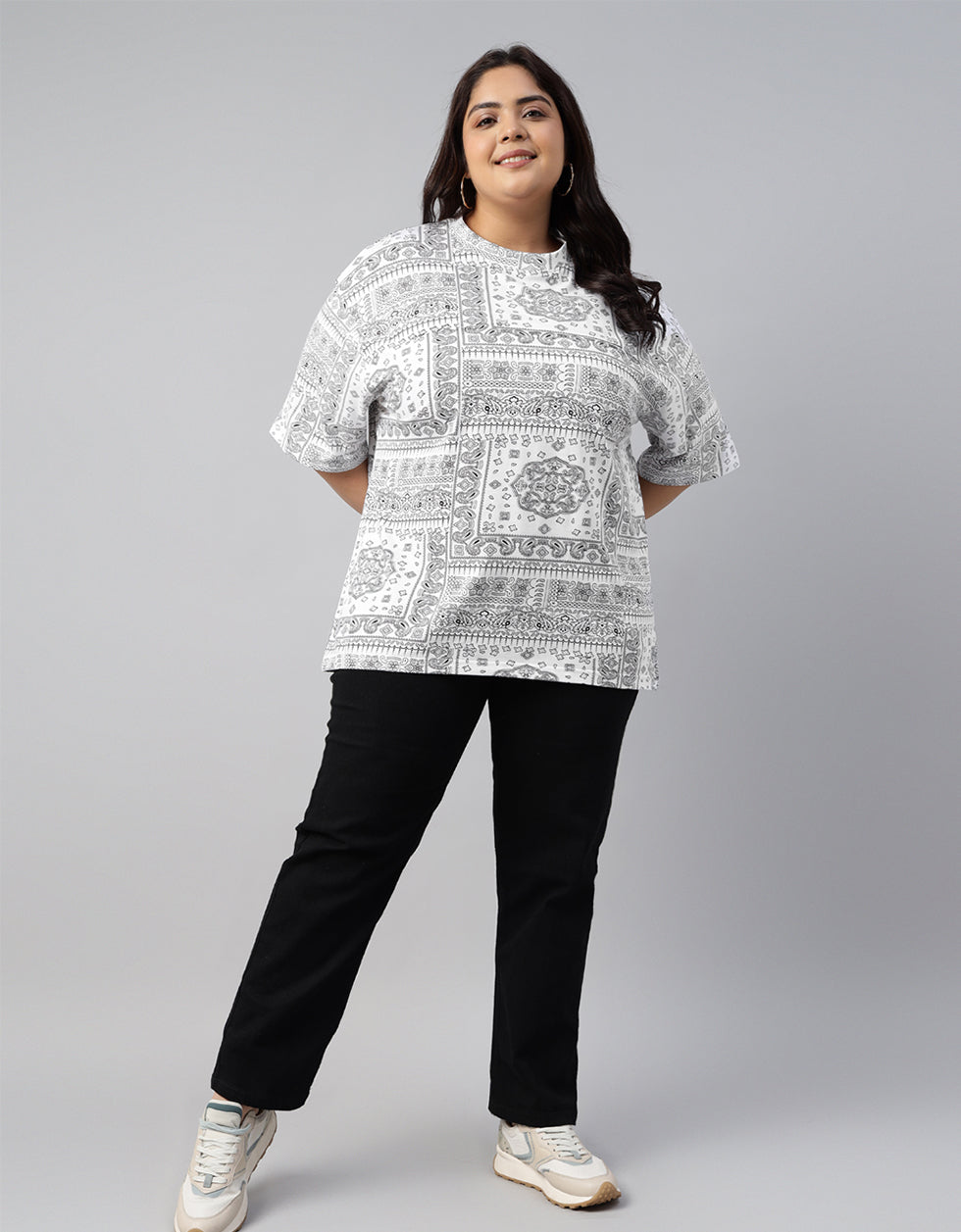 Paisley White Plus Size Oversized T-shirt